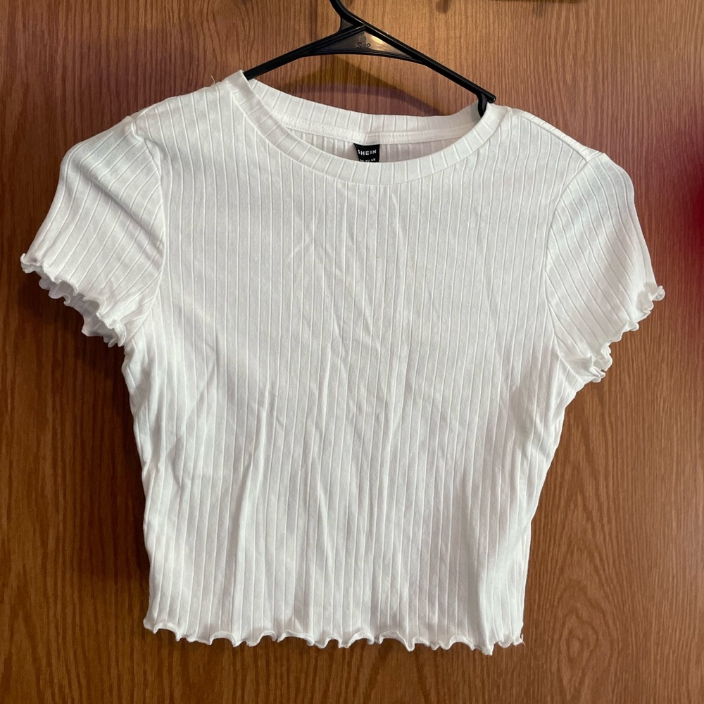 Lettuce Hem Cropped Tees